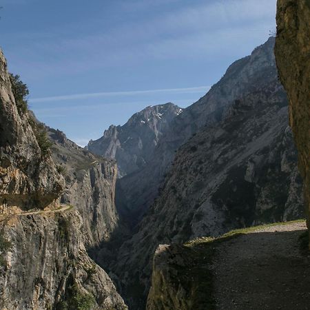 Hotel Naranjo De Bulnes Аренас де Кабралес Екстериор снимка