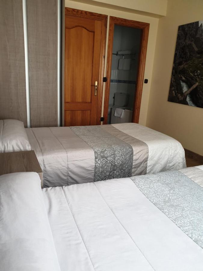 Hotel Naranjo De Bulnes Аренас де Кабралес Екстериор снимка