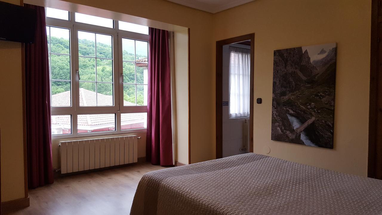 Hotel Naranjo De Bulnes Аренас де Кабралес Екстериор снимка