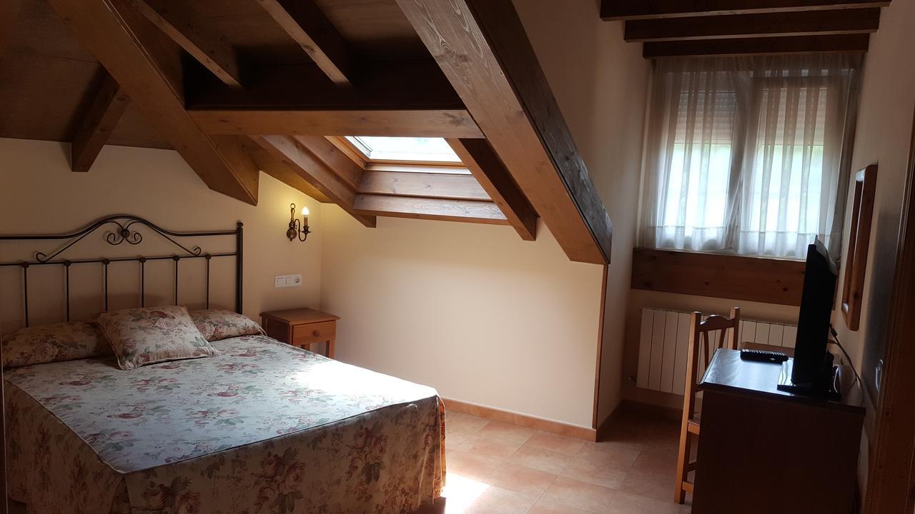 Hotel Naranjo De Bulnes Аренас де Кабралес Екстериор снимка
