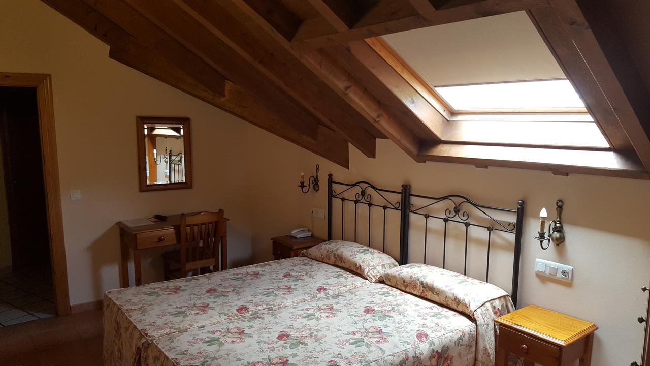 Hotel Naranjo De Bulnes Аренас де Кабралес Екстериор снимка