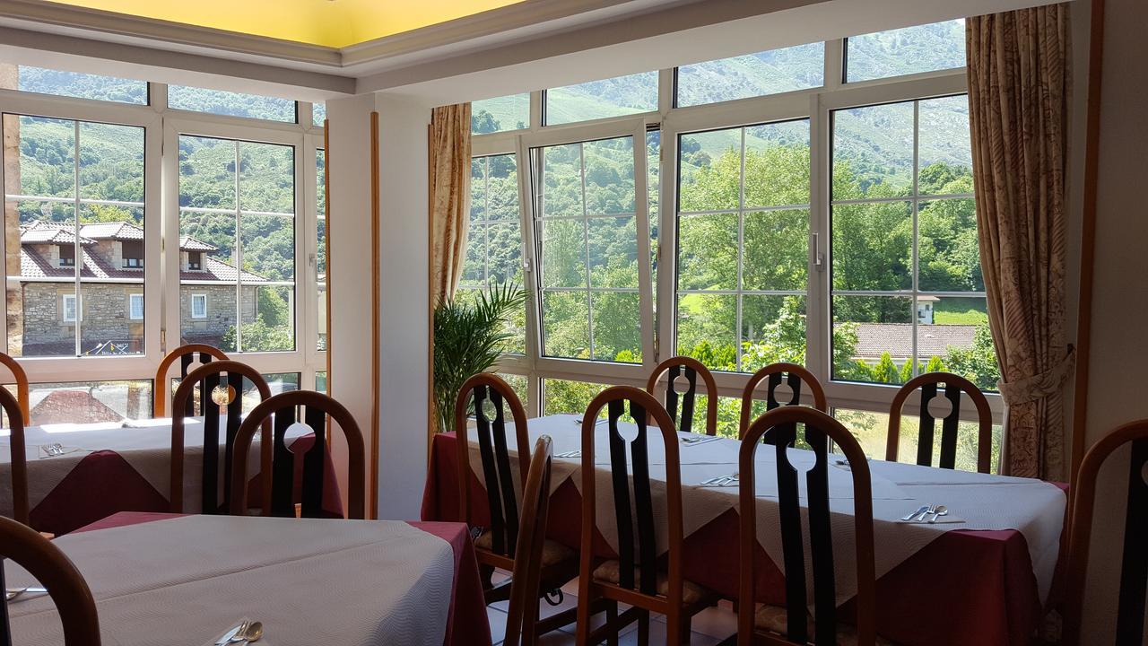 Hotel Naranjo De Bulnes Аренас де Кабралес Екстериор снимка