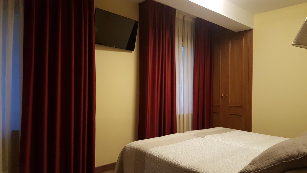 Hotel Naranjo De Bulnes Аренас де Кабралес Екстериор снимка